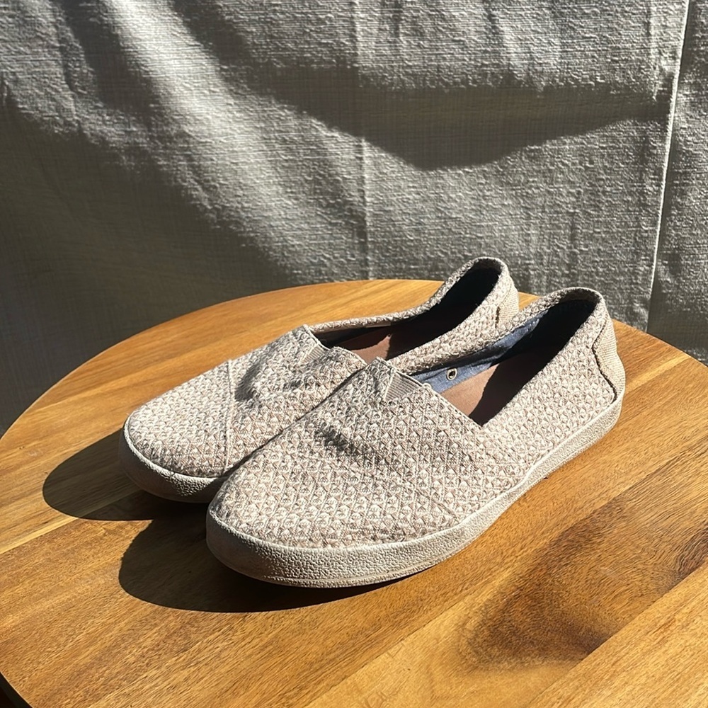 Toms Women’s Casual Slip-on Beige/White Size 8.5